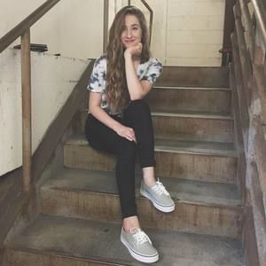 Meet your Posher, Clare